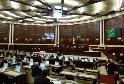 Milli Məclisin payız sessiyasının ilk plenar iclası başladı