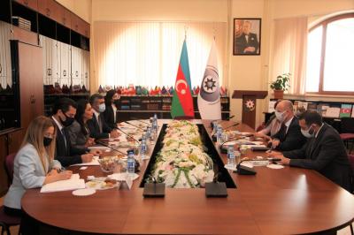 Ombudsman ölkəmizə yeni təyin olunmuş UNICEF nümayəndəsi ilə görüşüb