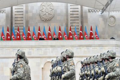 Zəfər paradından 1 il ötür -  Foto