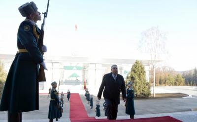 Qırğızıstan Prezidenti Azərbaycanın yeni səfirinin etimadnaməsini qəbul edib