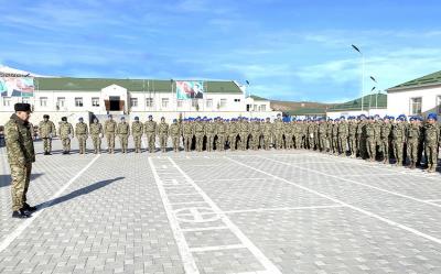 Kərim Vəliyev Quru Qoşunlarında olub - Foto
