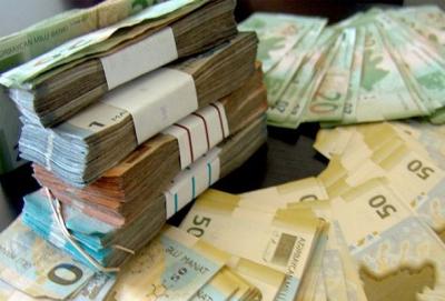 Əhalinin banklardakı əmanətlərinin həcmi tarixi maksimuma çatıb
