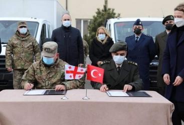 Türkiyə Gürcüstana növbəti dəfə hərbi-texniki yardım göndərib