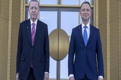 Ərdoğan Polşa prezidenti ilə Rusiya-Ukrayna gərginliyini müzakirə edib