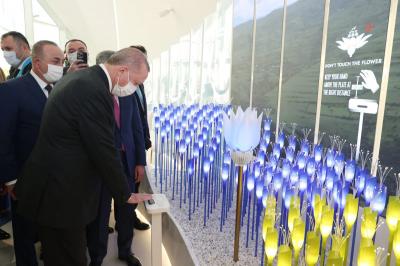 Ərdoğan "Expo-2020"də Azərbaycan pavilyonunu ziyarət edib - Foto
