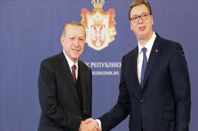 Ərdoğan Serbiya prezidenti ilə Ukrayna məsələsini müzakirə edib