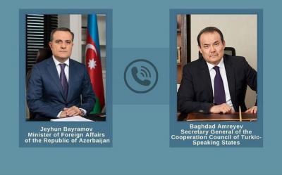 Ceyhun Bayramov Bağdad Amreyevlə telefonla danışıb