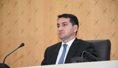 Hikmət Hacıyev Armen Qriqoryanla görüşüb
