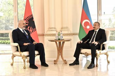 Prezident İlham Əliyevin Albaniyanın Baş naziri ilə təkbətək görüşü olub