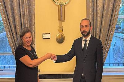 Mirzoyan və Nuland Azərbaycanla sülh müqaviləsini müzakirə edib