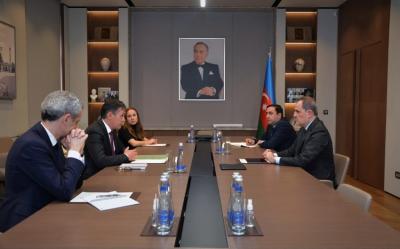 Ceyhun Bayramov Fransa XİN rəsmisi ilə Ermənistanla normallaşması prosesini müzakirə edib