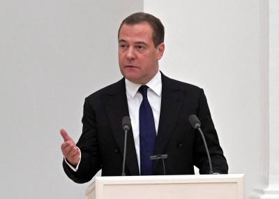 Medvedev: "Rusiya Üçüncü Dünya Müharibəsinin başlamasına imkan verməyəcək"