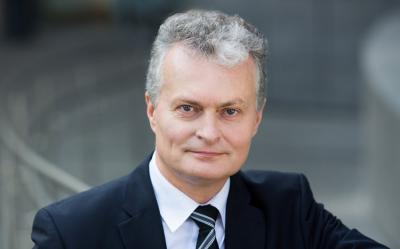 Litva dövlət başçısı Azərbaycanın işgüzar dairələrini əməkdaşlığa çağırıb