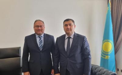 Azərbaycan səfiri Qazaxıstan XİN başçısının birinci müavini ilə görüşüb