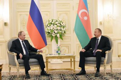 Putin Müstəqillik Günü münasibətilə Prezident İlham Əliyevi təbrik edib