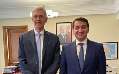 Hikmət Hacıyev Norveç səfiri ilə görüşüb