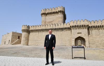 Prezident İlham Əliyev Ramana qəsəbəsində görülən abadlıq işləri ilə tanış olub