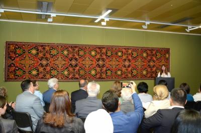 Milli Xalça Muzeyində “Ləmpə” xalçasının təqdimat mərasimi keçirilib