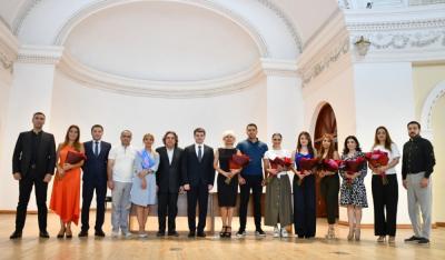 “Qarabağ gecəsi”nin iştirakçıları təltif edilib