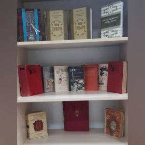 “Macəra romanlarının atası” sərgilənib