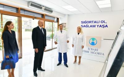 Prezident və xanımı Bakıda doğum evində aparılmış əsaslı təmirdən sonra yaradılan şəraitlə tanış olublar
