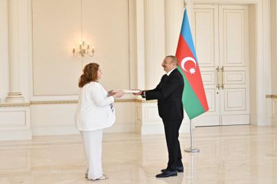 Prezident İlham Əliyev Argentinanın yeni səfirinin etimadnaməsini qəbul edib - Yenilənib