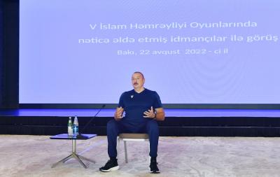 "İdmana cavabdehlik daşıyan qurumlar idmançılarla daim bir yerdə olmalıdırlar"