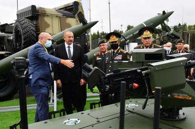 Prezident “ADEX” 4-cü Azərbaycan Beynəlxalq Müdafiə Sərgisini ziyarət edib -  Yenilənib