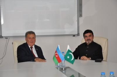 “Kitabi-Dədə Qorqud” Pakistanda urdu dilində çapa hazırlanır