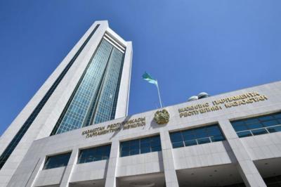 Qazaxıstan parlamenti prezidentin 7 illik səlahiyyət müddəti ilə bağlı düzəlişi qəbul edib