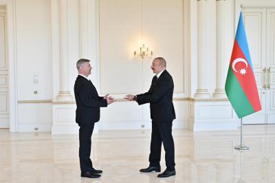 Prezident İlham Əliyev Macarıstanın yeni səfirinin etimadnaməsini qəbul edib -  Yenilənib