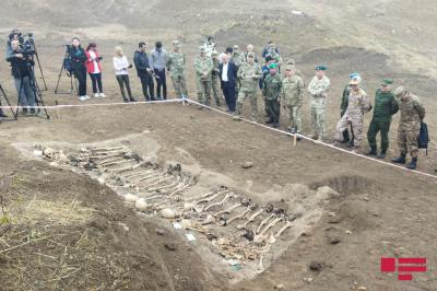 Xarici ölkələrin hərbi attaşeləri Edillidə kütləvi mərazlığa baxış keçiriblər - Foto