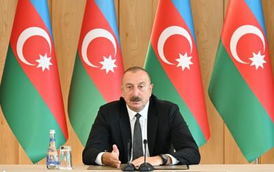 İlham Əliyev Bişkekdəki iki məktəbin müəllim və şagirdlərini Azərbaycana dəvət edib