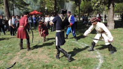 "Şuşa-Qarabağın dünəni,  bu günü, sabahı" davam edir