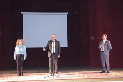 "Sevgi dili" nümayiş etdirilib