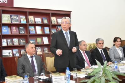 "Vətən müharibəsi tarixi. Şəxsiyyət faktoru"