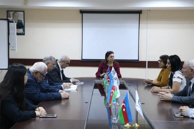 Professor Asif Hacıyevin “Şuşa: ədəbi-mədəni mühit” kitabının təqdimatı keçirilib