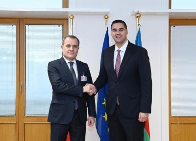 Ceyhun Bayramov maltalı həmkarı ilə görüşüb