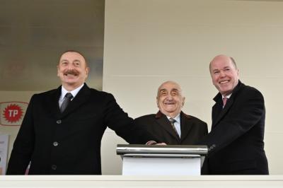 Prezident “Azəri-Mərkəzi-Şərqi” platformasının dayaq blokunun dənizə yola salınması mərasimində iştirak edib - YENİLƏNİB
