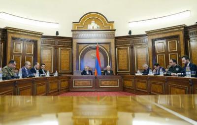 Paşinyan Təhlükəsizlik Şurasının iclasını keçirib
