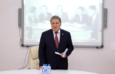 Ədəbiyyat İnstitutunda professor Kamran Məmmədovun 100 illik yubileyi                       qeyd olunub
