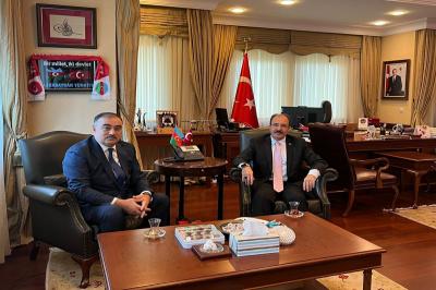 Cahit Bağcı və Rəşad Məmmədov Bakıda görüşüb