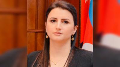 Saat yenə səni gözlədiyim vaxtdadır -  Aysel Nəsirzadədən poetik nümunələr