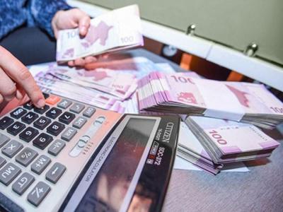 Müəllim və həkimlərin maaşları artacaqmı?