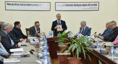 Milli Kitabxanada Nizami Gəncəviyə aid nadir əlyazmaların elektron və çap nüsxələrinin təqdimatı olub