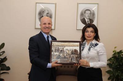 Günay Əfəndiyeva Türkiyə Ali Təhsil Şurasının rəhbəri ilə görüşüb