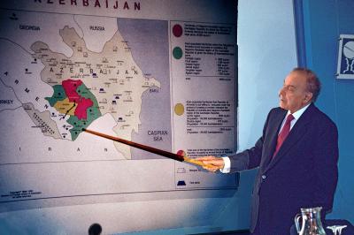 ƏN UCA RÜTBƏ -  Rafael Hüseynov yazır