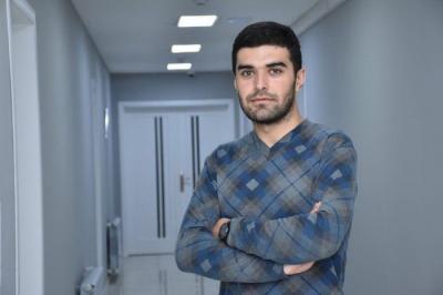 "Pah" nə deməkdir? -  Rəvan Cavid yazır