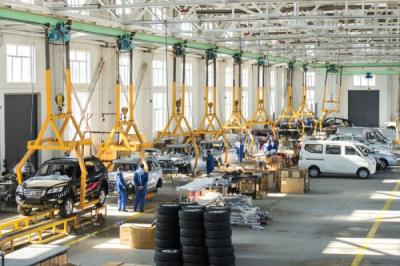 Qeyri-neft-qaz sektorunda sənaye istehsalı 2 % artıb