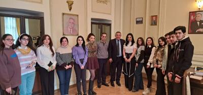 "Ulduz"un tərcüməçi tələbələri Rəşad Məcidlə görüşüblər